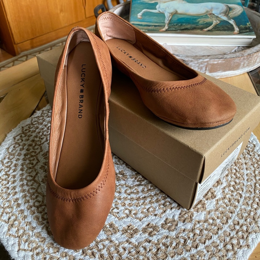 Lucky Brand Emmie Flat 🌸 w/Box